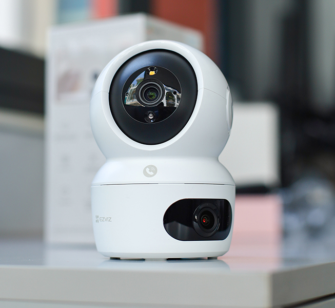 Camera WiFi ống kính kép EZVIZ H7C (4MP+4MP)